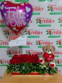 flor-floristeria-medellin-n032-8-cuando-pienso-en-los-anos-que-hemos-compartido-y-en-todo-el-amor-que-he-recibido-no-puedo-sino-sentirme-feliz-y-agradecido-te-quiero-mucho-feliz-flor-floristeria-medellin
